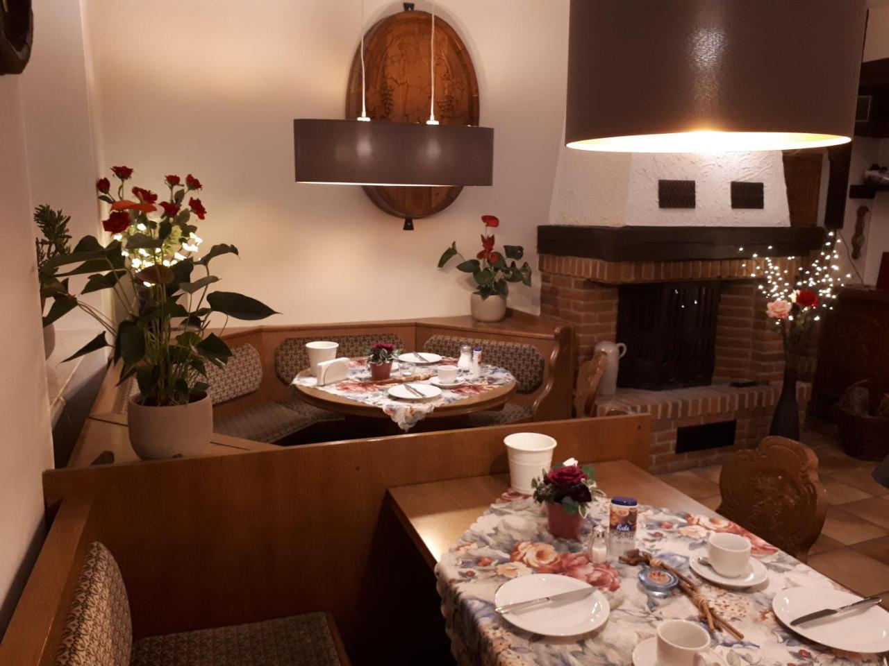 Pension Elisabeth Cochem Bagian luar foto